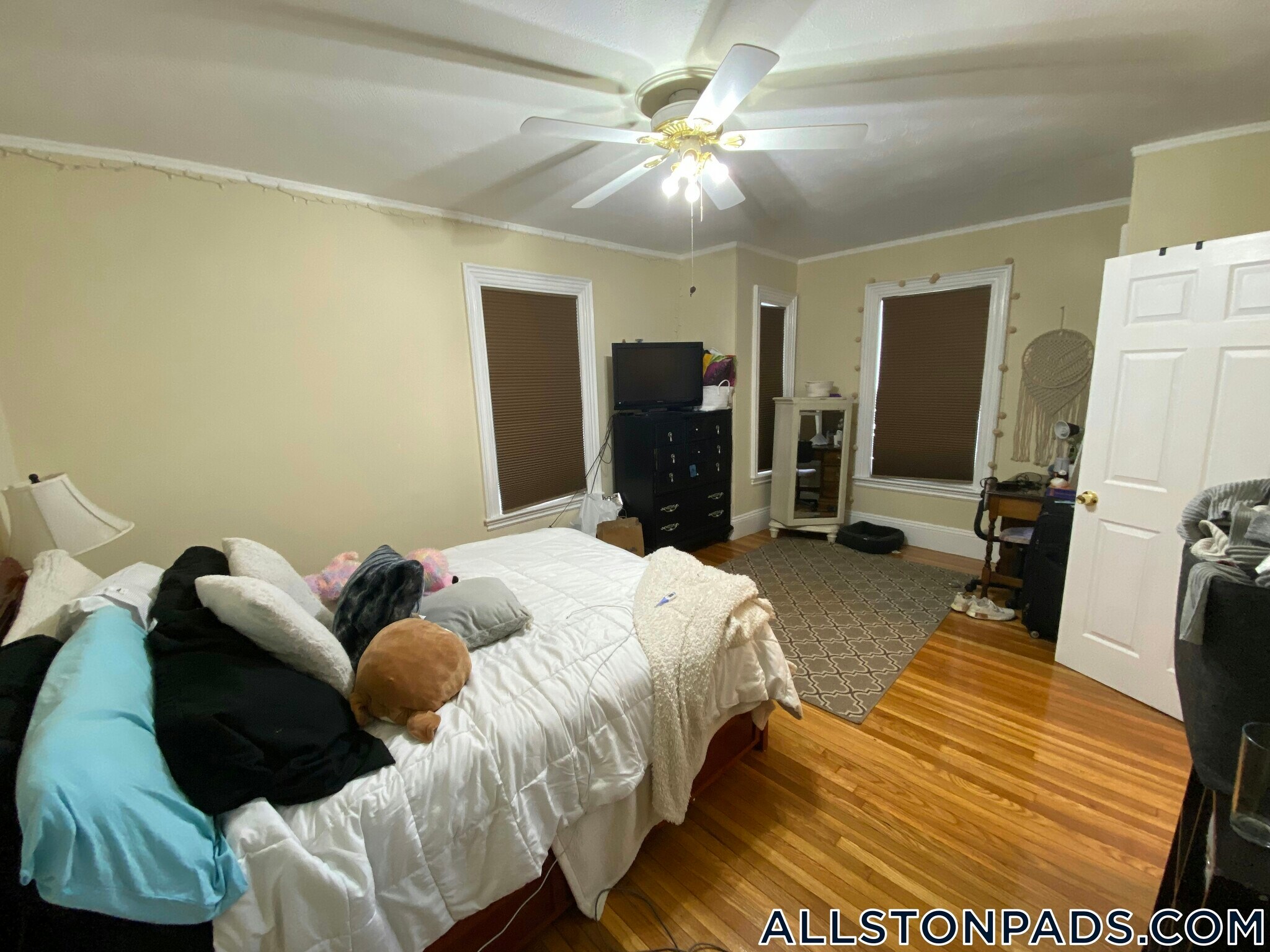 Building Photo - 36 Pratt St