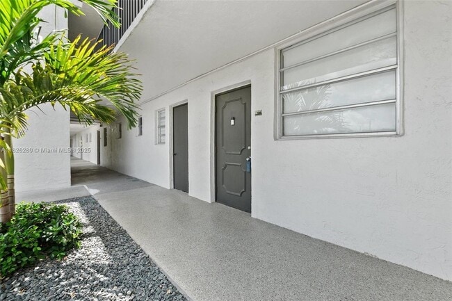Building Photo - 14185 SW 87th St