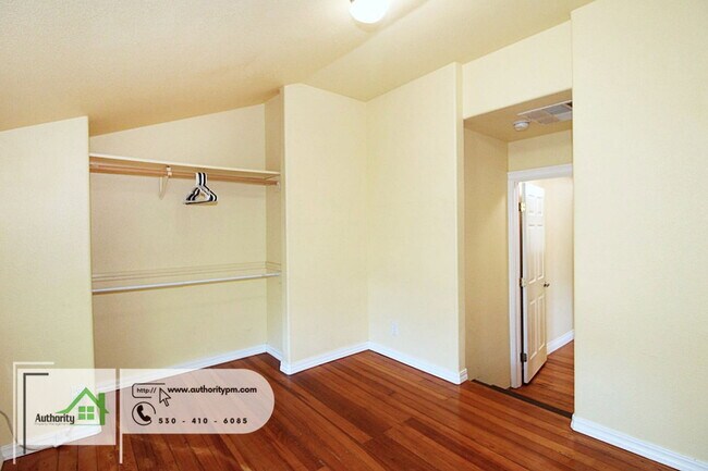 Building Photo - 2391 Placer St