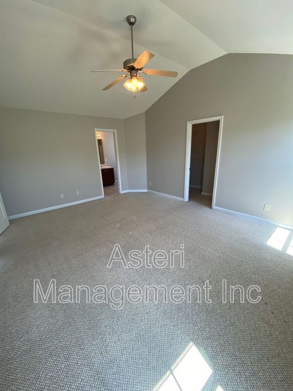 Building Photo - 118 Faybrook Dr