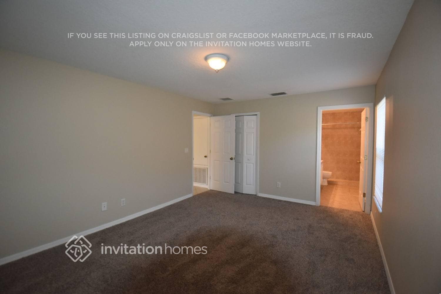 Building Photo - 11609 Lake Dr