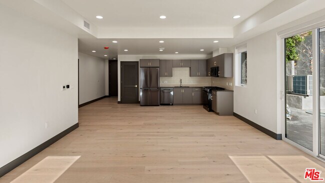 Primary Photo - 118 Orlando Ave