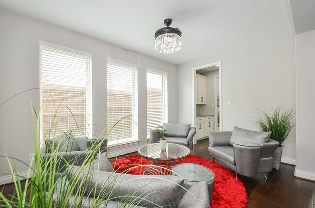 Building Photo - 16835 Fowler Pines Dr