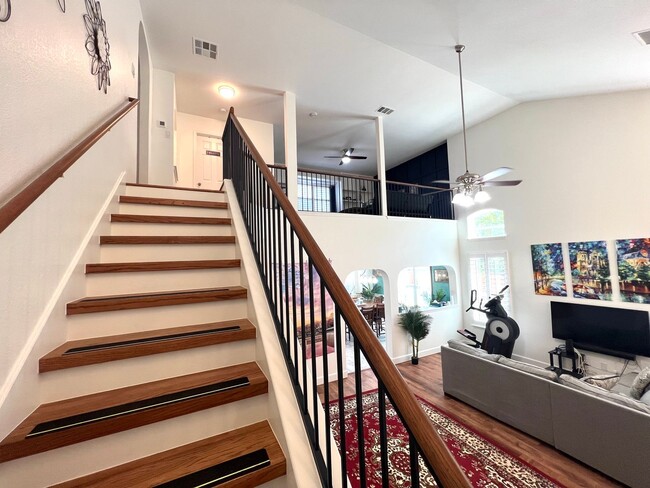 Building Photo - 3 Bedroom 2.5 Bath 1 Single Family Home for Rent in Cambridge Heights Area of Round Rock, Texas, ...