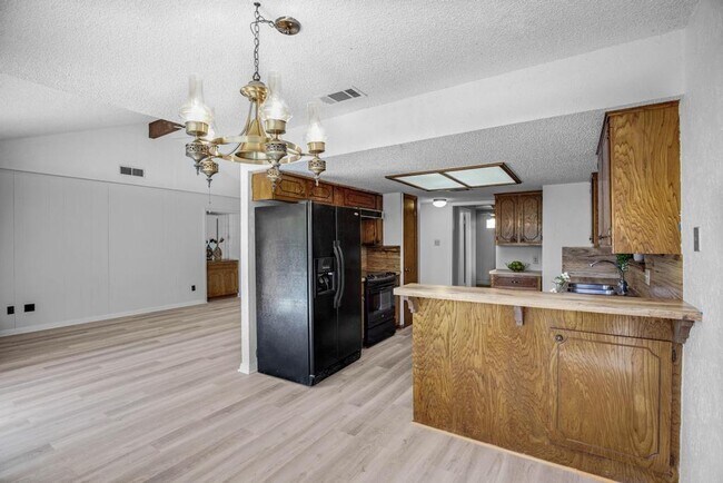 Building Photo - 9427 Braeburn Glen St