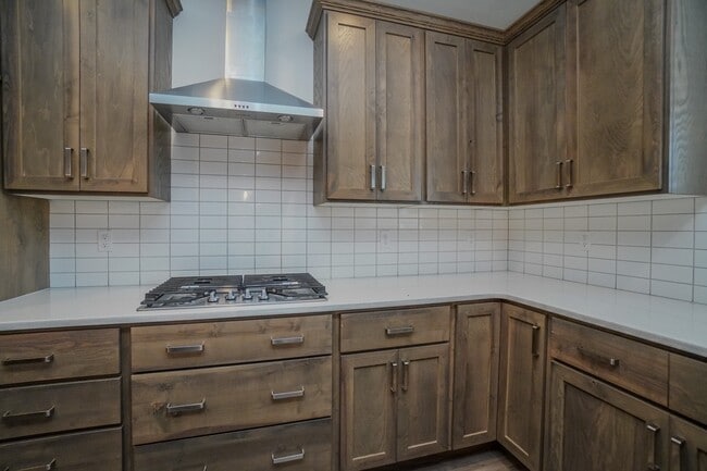 Building Photo - 5967 W Daphne Dr