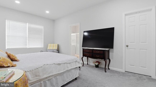 Building Photo - 110 Edelweiss Wy