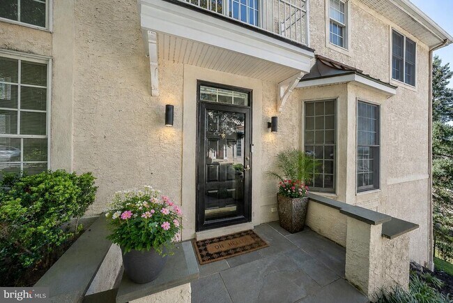 Building Photo - 412 Merion Hill Ln