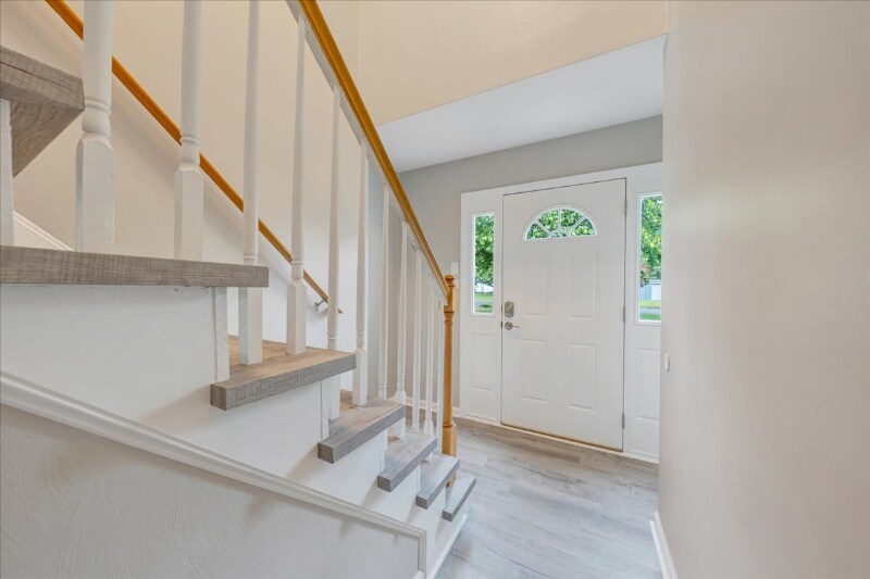 Building Photo - 165 N Rome Dr