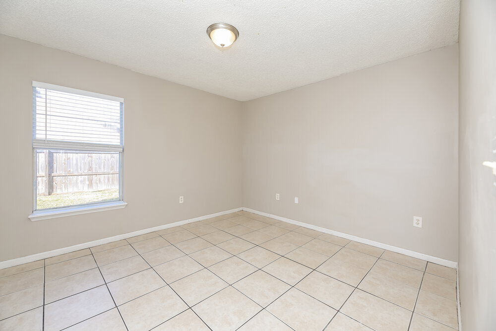 Building Photo - 7939 Cherry Blossom Dr S