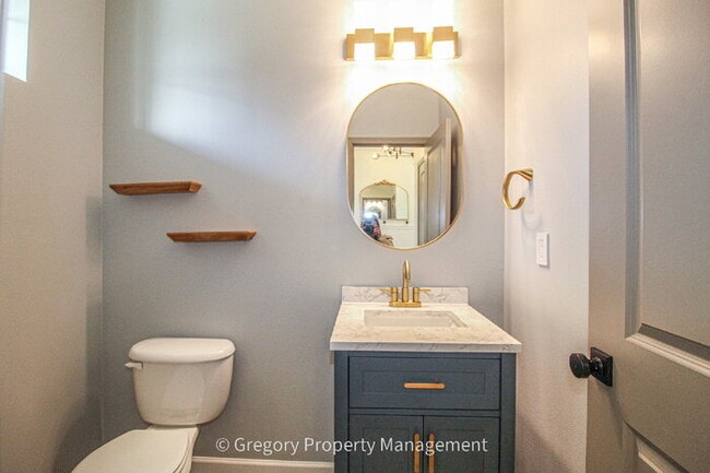 Building Photo - Beautiful and Modern Two-Story Home in Great Millcreek Location! 3 Bedrooms, 2.5 Bathrooms, Spaci...