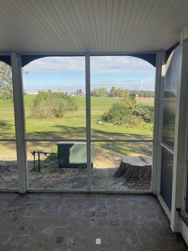 Building Photo - 7020 Brown Rd