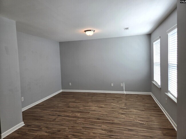 Building Photo - 441 Windrush Dr