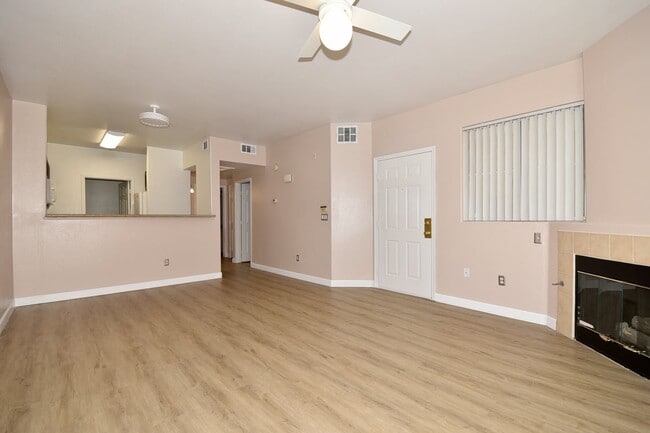 Building Photo - Next To Durango Casino | Gated Community | Laminate Floors | Community Fitness