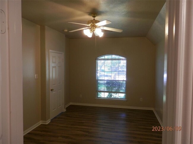 Building Photo - 1402 Cypress Cove St