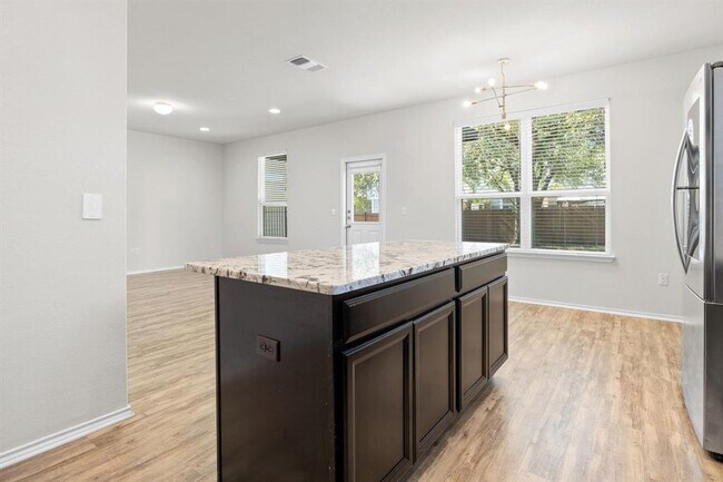 Building Photo - 10402 Abana Way