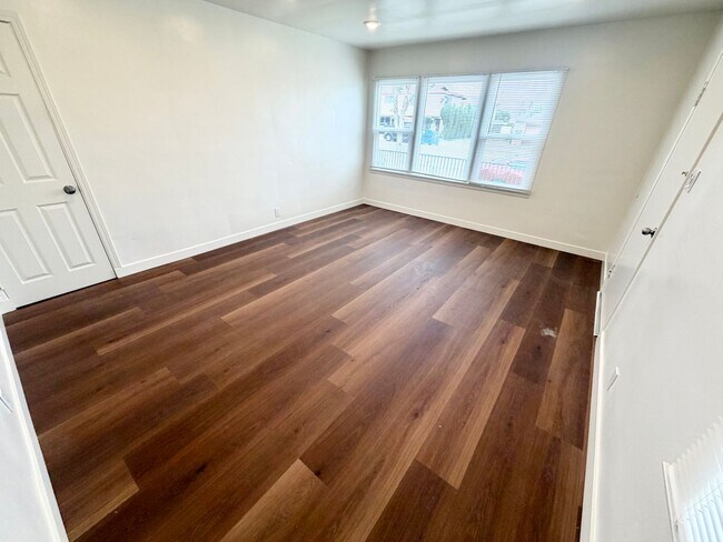 Building Photo - 3109 Walnut Grove Ave