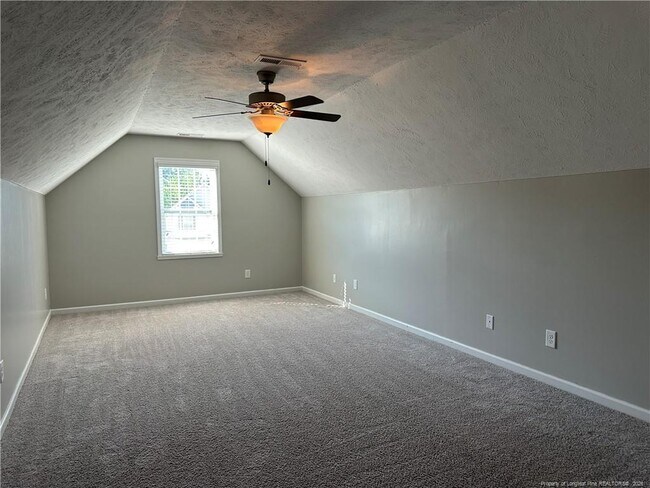 Building Photo - 498 New Castle Ln