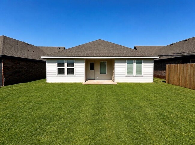 Building Photo - 16300 Cherokee Trl