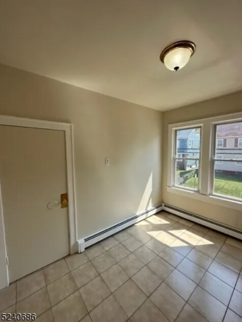 Building Photo - 326 Field Pl