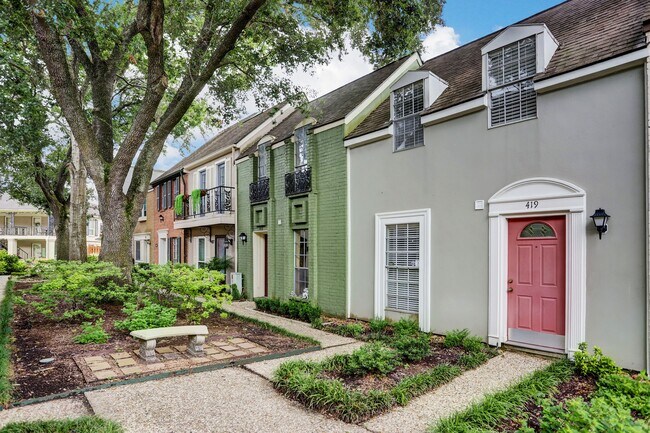 Building Photo - 11550 Chimney Rock Rd