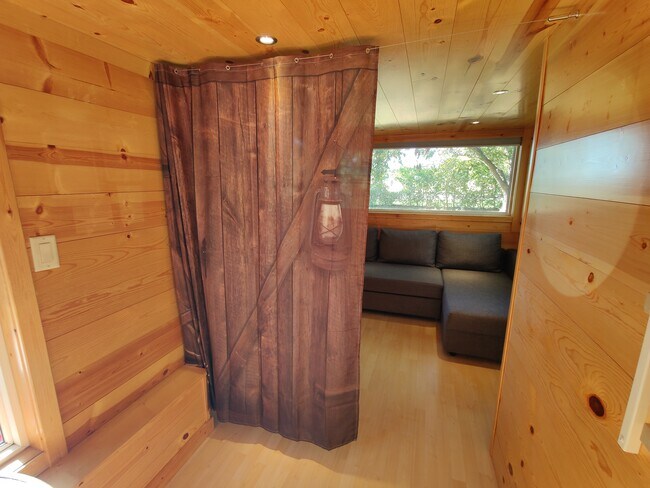 Building Photo - 2509 FM1984