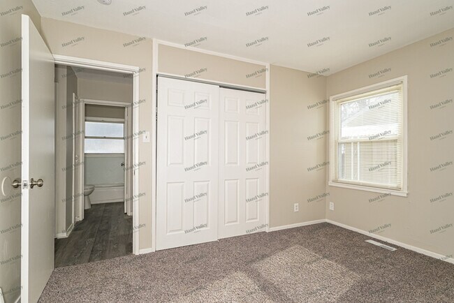 Building Photo - 10312 Galloway Dr