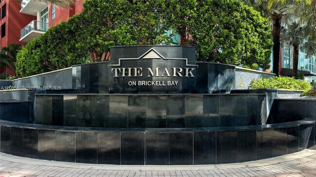 Building Photo - 1155 Brickell Bay Dr