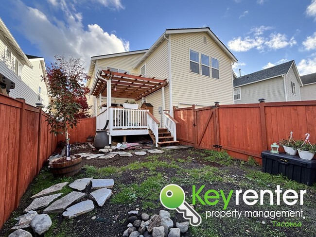 Building Photo - Spacious 4-Bedroom, 2.5 Bath Dupont Rental...