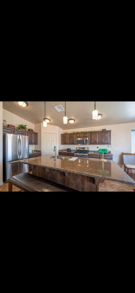 Building Photo - 3011 E Crimson Ridge Dr