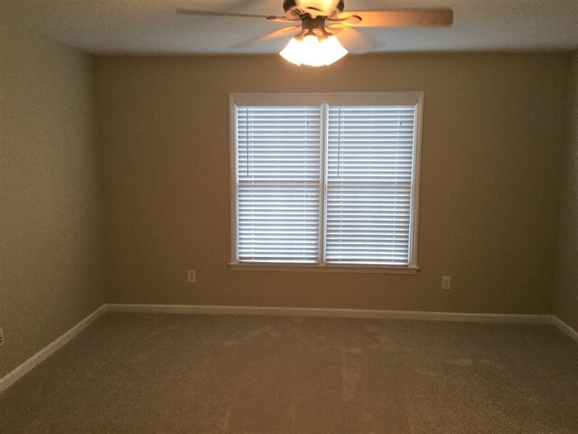 Building Photo - 5705 Beargrass Ln