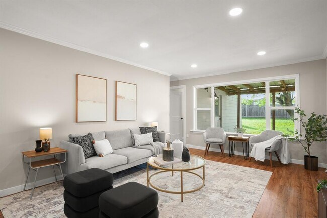 Building Photo - 7903 Bixler Dr