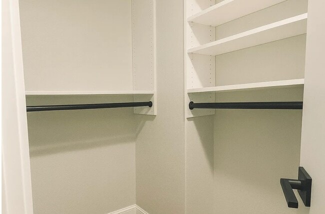 Building Photo - 4890 Zuni St