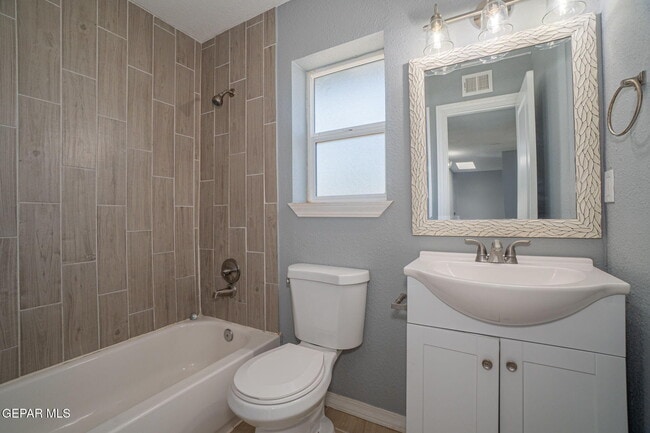 Building Photo - 12041 Van Gogh Dr