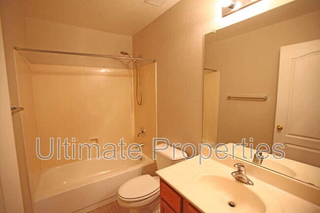 Building Photo - 2026 S 83rd Dr