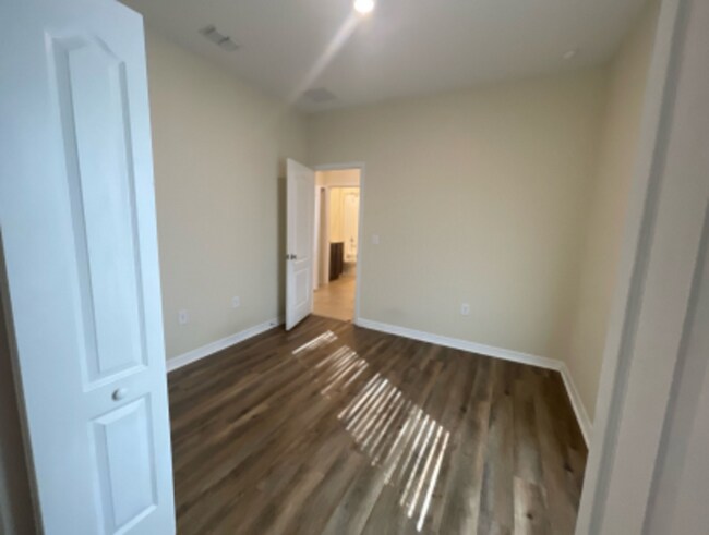 Building Photo - 5003 Brickwood Rise Dr