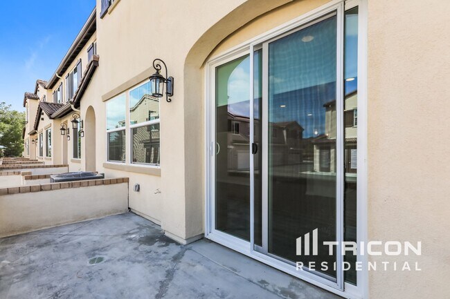 Building Photo - 24811 Padre Ct