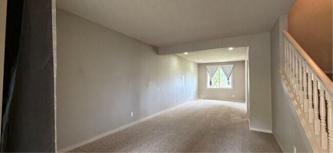 Building Photo - 2175 Mayfly St