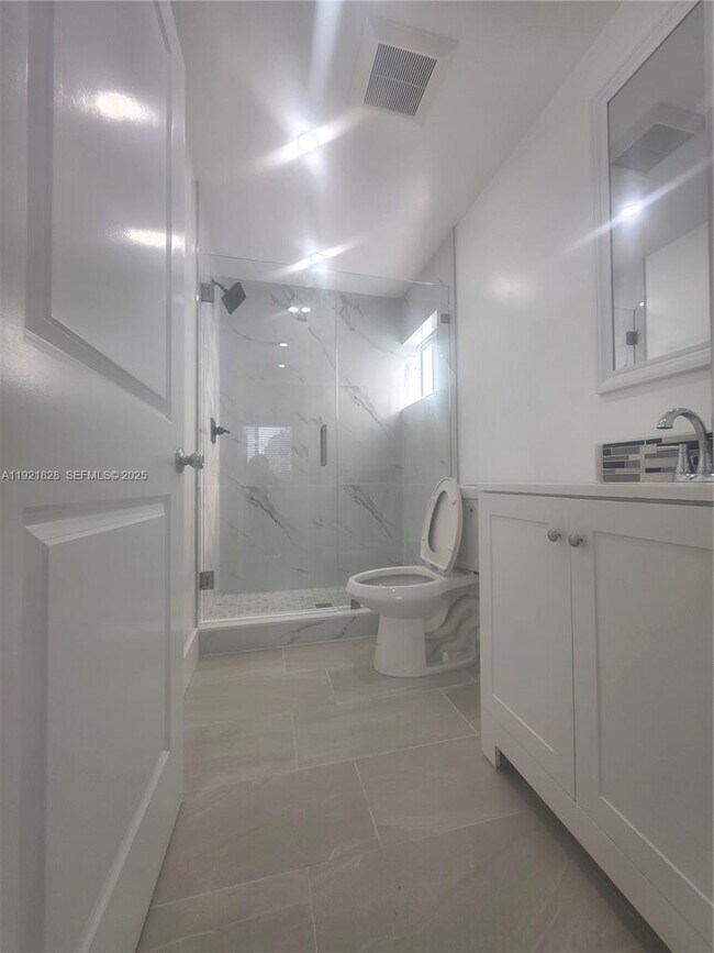 Building Photo - 21210 SW 119th Ave