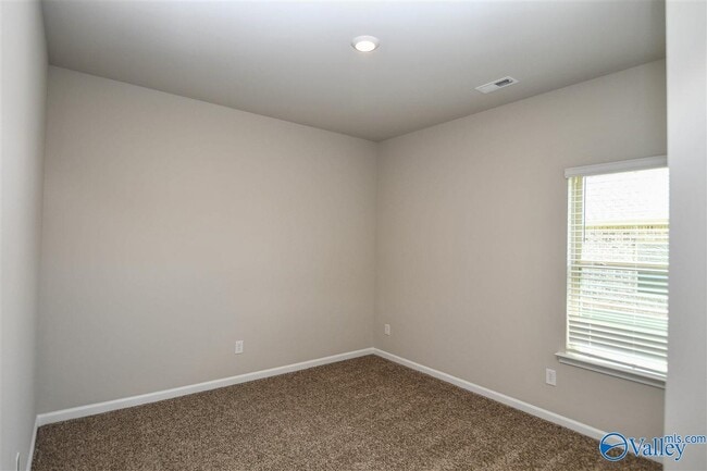 Building Photo - 307 Ivyleaf Dr