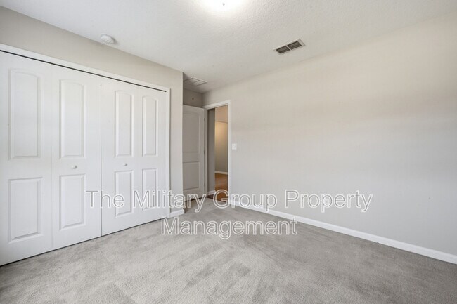 Building Photo - 374 Porta Rosa Circle