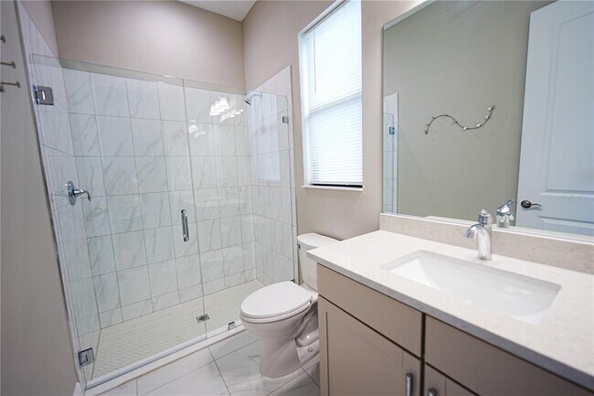Building Photo - 9124 Bernini Pl