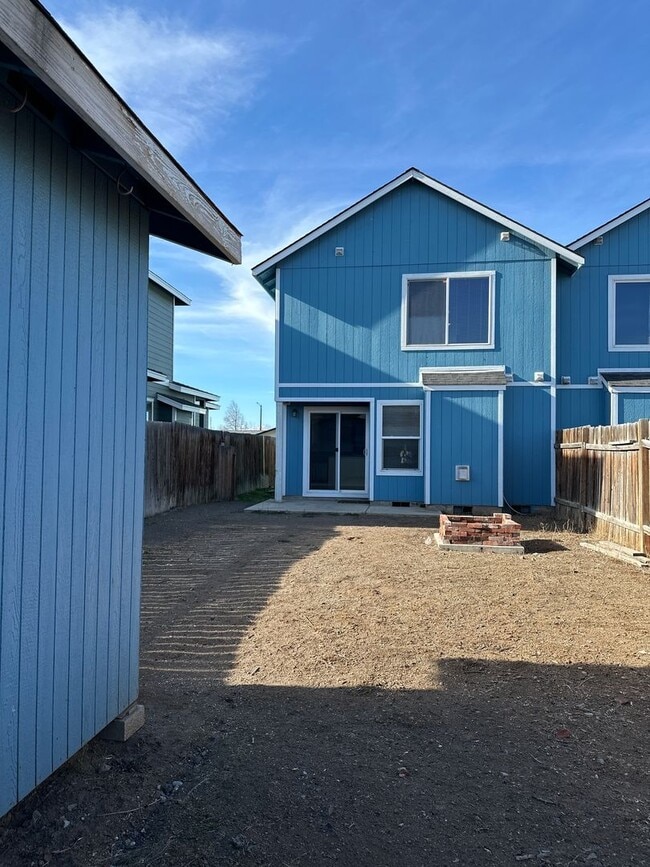 Building Photo - 1383-1385 SW 27th Street