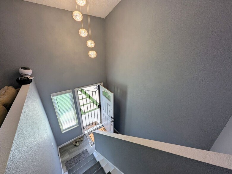 Building Photo - 8914 W Encanto Blvd