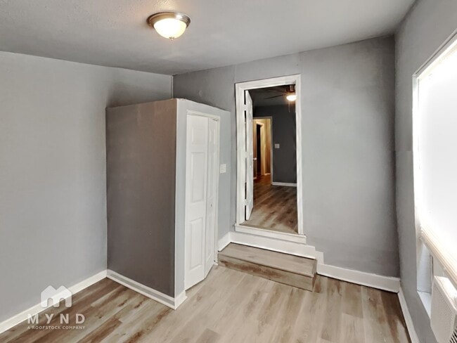 Building Photo - 1805 Trenton Dr