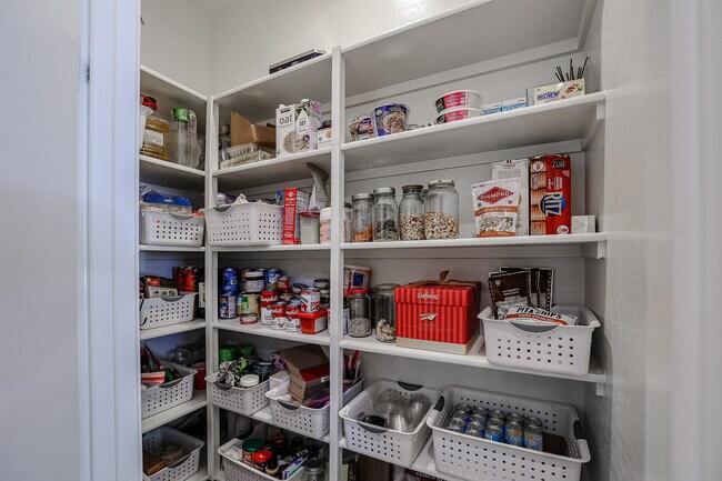 Building Photo - 15626 W Campbell Ave