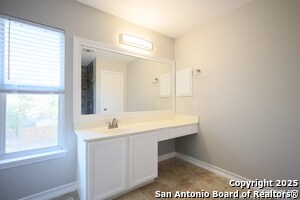 Building Photo - 9519 Braun Square