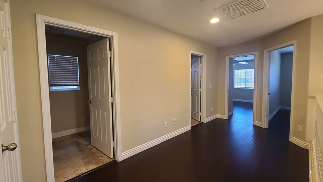Building Photo - 2 Story home in Southwest Las Vegas