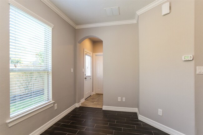 Building Photo - 2845 King's Retreat Cir
