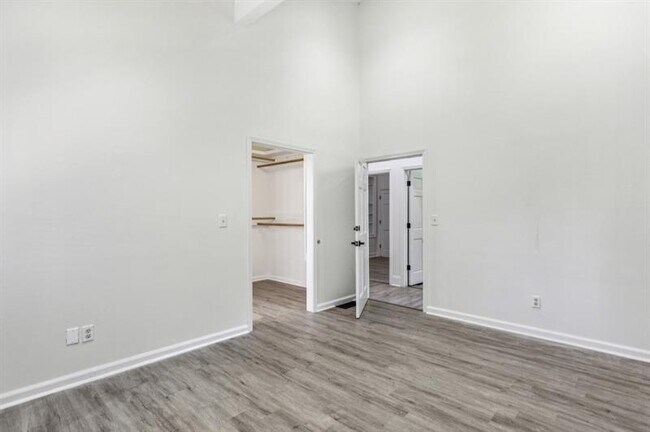 Building Photo - 2192 Spink St NW